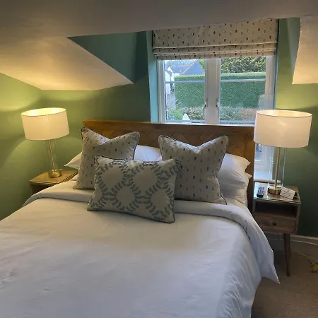 Myrtle Cottage B&B-3